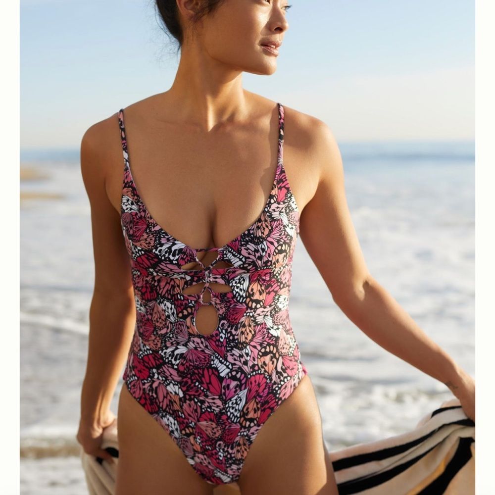 L*Space “Topanga” One Piece Classic High Cheeky Swimsuit Pink Black Tropical - Picture 13 of 13